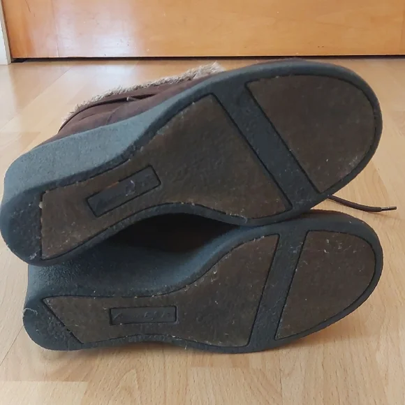 Brown Faux Fur Lace-Up Boots - Picture 6 of 6